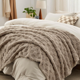 A Comprehensive Review of the Bedsure Comforter Full Size Set