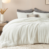 Ultimate Review of the Bedsure Fluffy Comforter Set Queen